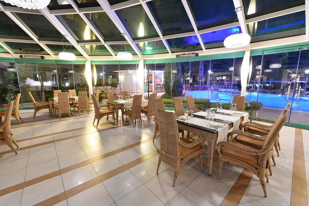 Poseidon Palace Kamínia Exterior photo