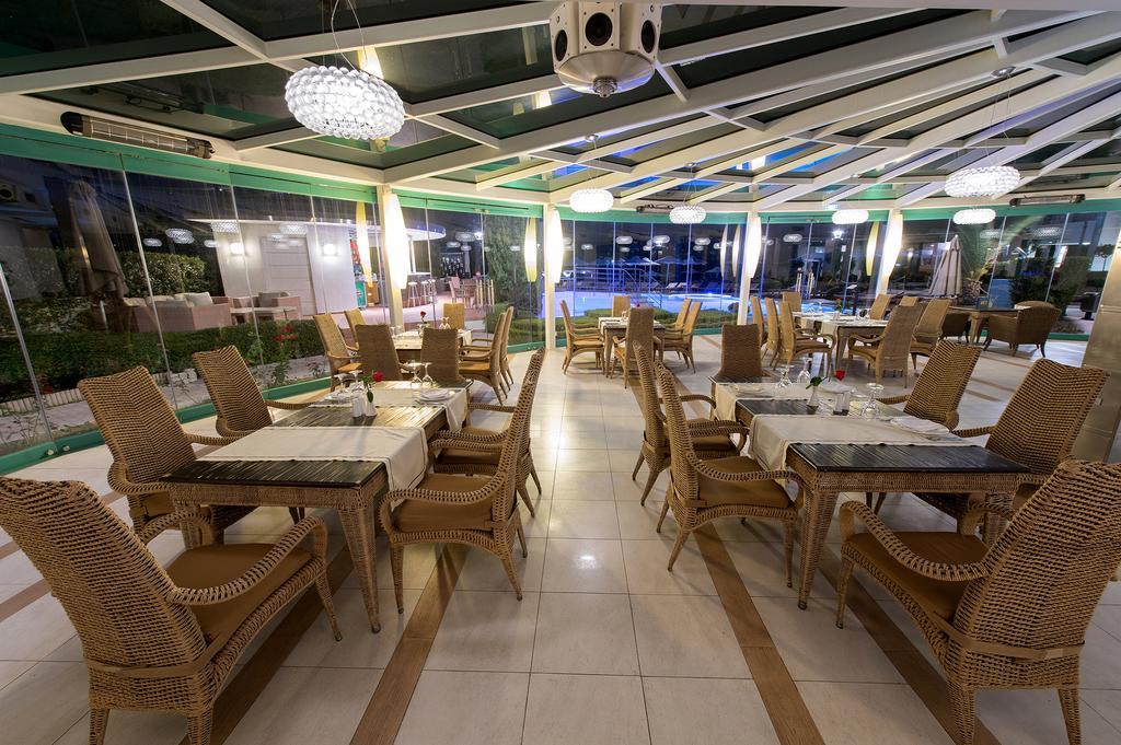 Poseidon Palace Kamínia Exterior photo